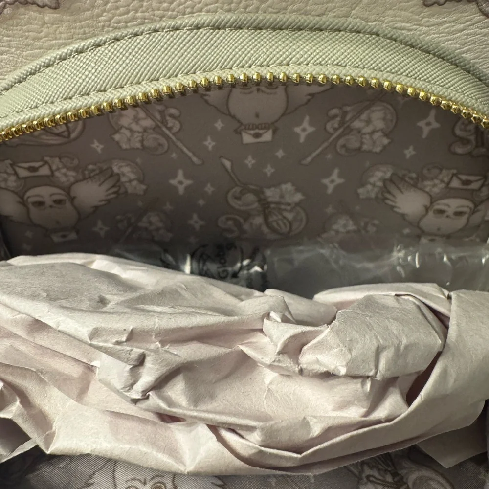 Loungefly Harry Potter Hedwig Ornamental Backback - Picture 6 of 7